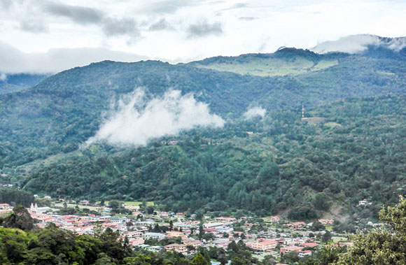 Escaping the Winter in a Quiet, Panama-Highland Retreat