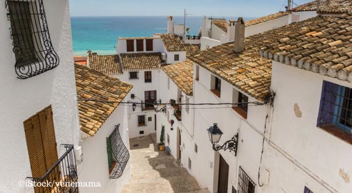 Altea, Spain is Filled With Charm, Sun, and Fellow Expats