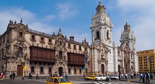 “I Created a Taxi Service for Expats and Visitors to Peru”