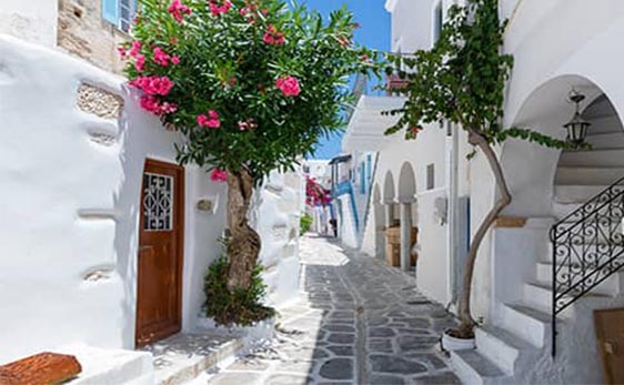 A Step by Step Guide to Buying Real Estate in Greece