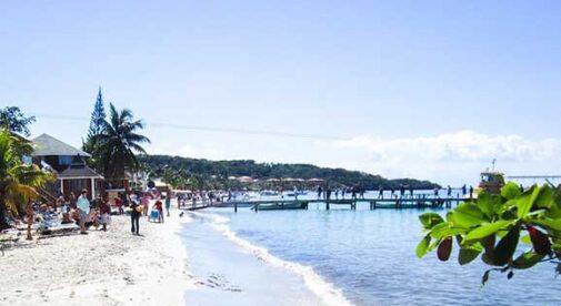 Three-Places-to-Live-in-Roatan-Two-to-Avoid