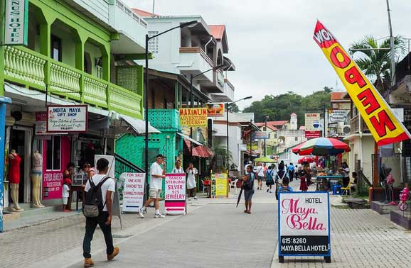 An Expat’s Guide to Shopping and Shipping in Belize