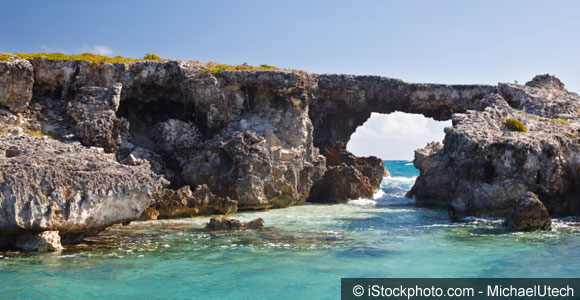 Hell's Gate, Antigua, Live in Antigua and Barbuda