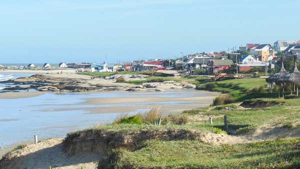 living in coastal towns in uruguay