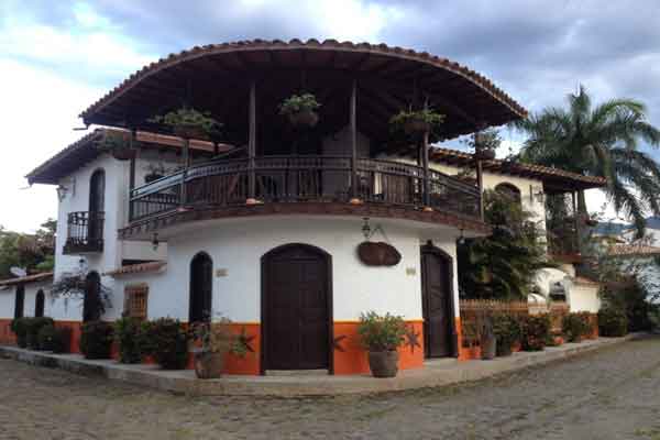 Step Back in Time in Cauca Viejo 