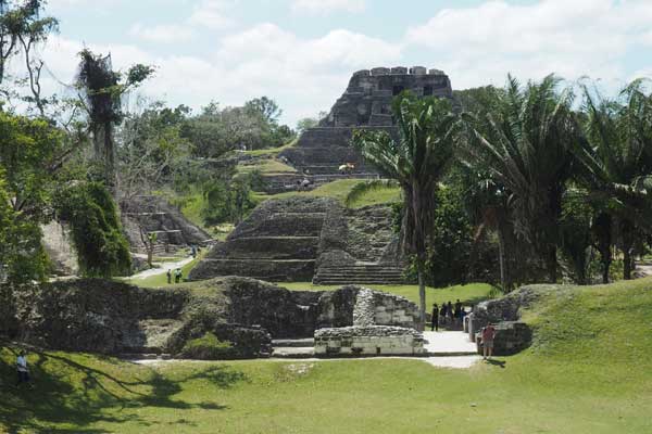 Xunantunich 1