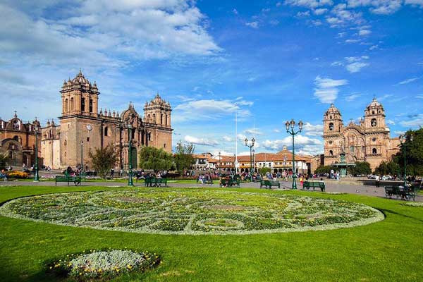 Etiquette in Peru