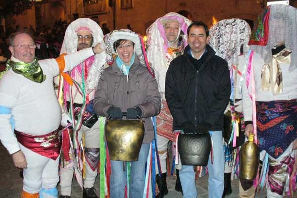 Many Italian towns and small cities have a “Pro Loco”, a civic membership association of volunteers. 