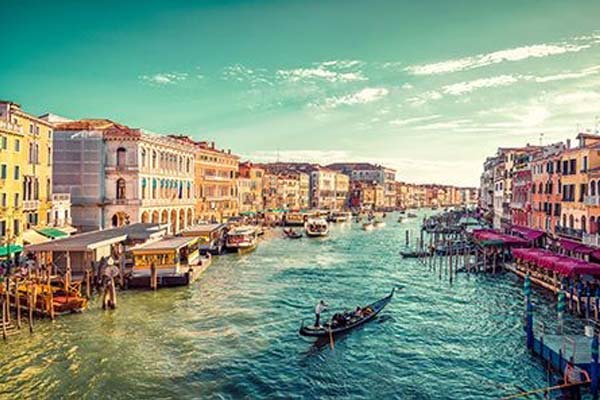 Tips to Navigate Venice Like a Local