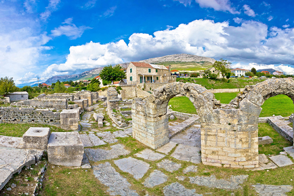 Ancient ruins of Solin view