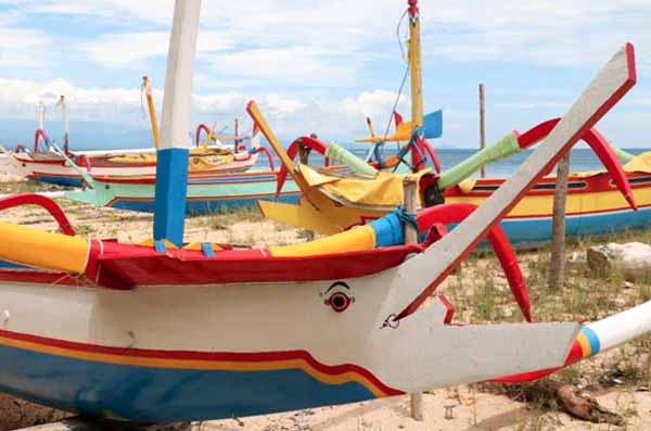 sanur boats 