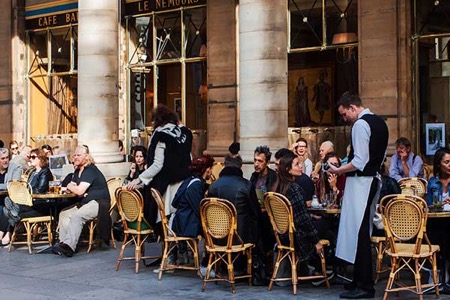 eating out in france