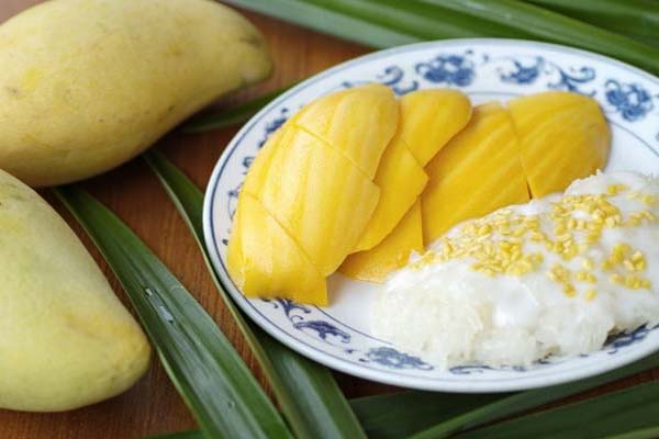 Kha Niao Mamuang (Mango Sticky Rice)