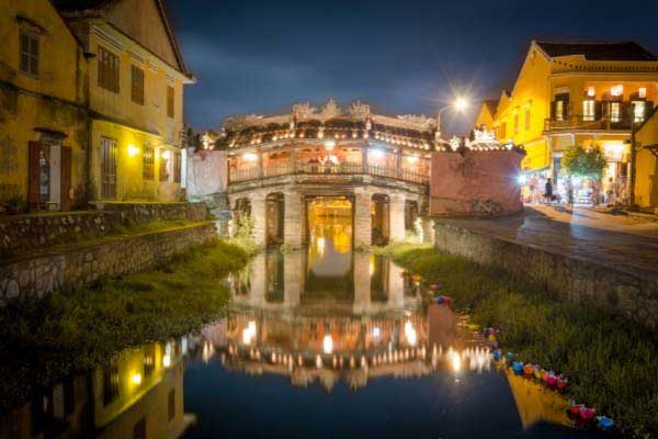 2.1.Step Back in Time on the Japanese Covered Bridge