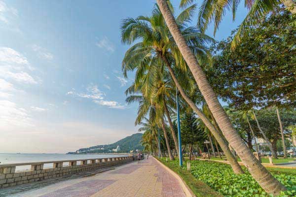 Take a Stroll along the Promenade