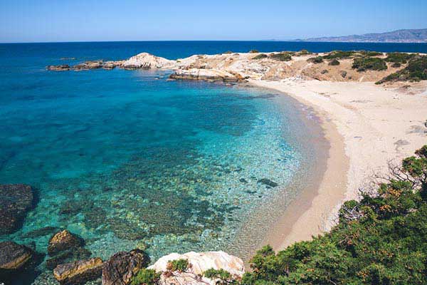 Beach-Hop-in-Naxos
