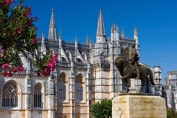 Batalha A Sparkling Monastery