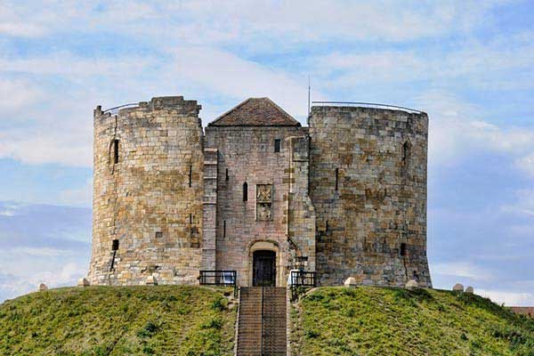 Clifford’s-Tower-York