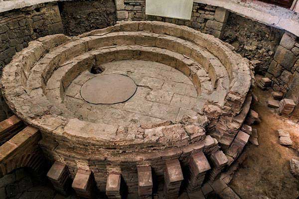The Roman Baths in Evora