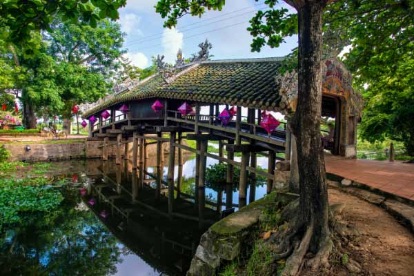 Travel by Bicycle to an Ancient Covered Bridge