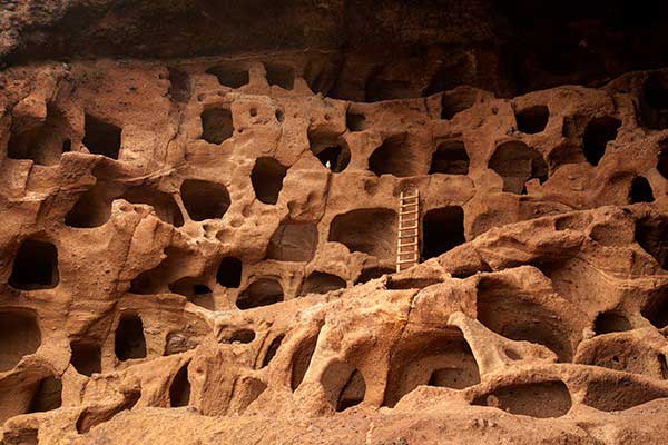 Discover the Caves of Valeron